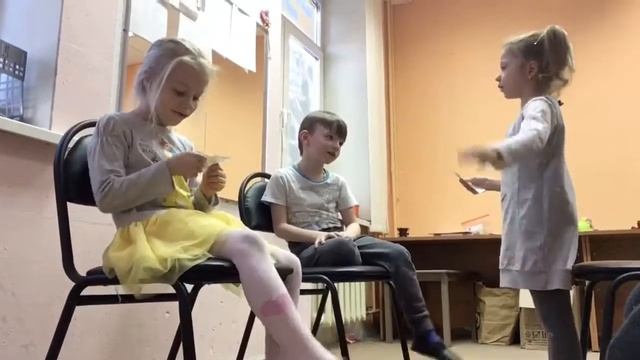 Работа с заикающимися детьми. Логопедическая ритмика. Часть занятия. смотреть онлайн