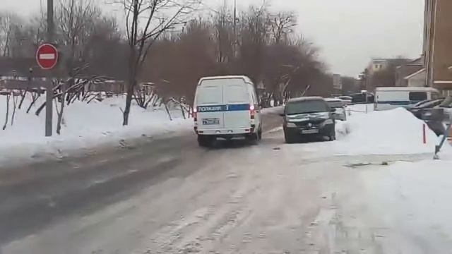 Нарушил ПДД 12.16ч.3 выезд на втречку