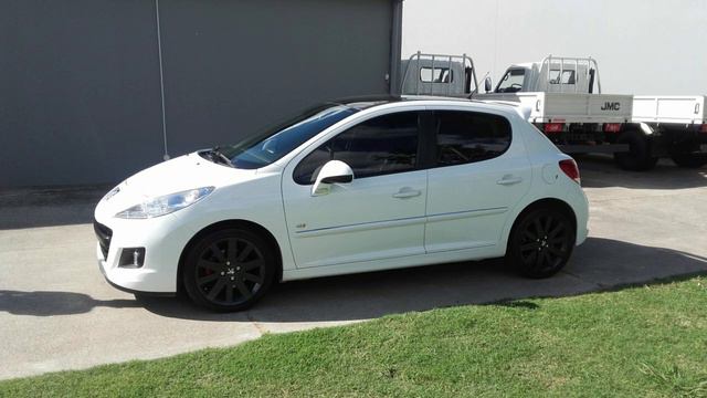 Peugeot 207 RC Me encanta! смотреть онлайн