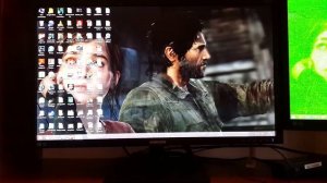 Зеленый экран на мониторе