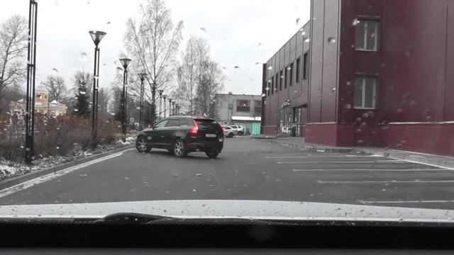 Почему сложно Сдавать на Права Вождения на Шоссе Революции у Баклажан Склада смотреть онлайн