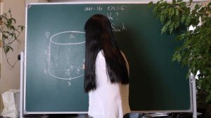 Найти объем цилиндра.