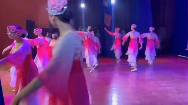 внучка Вероничка и её ансамбль танца "Россияне".ч.1. смотреть онлайн