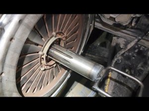 Установка корзины,КПП ZF16, стартера, поддона, турбины и всякие доработки. Снимаю бачки и трубки ГУР