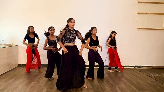 PARAMSUNDARI | Dance cover | Choreographed by JANHVI JADHAV смотреть онлайн
