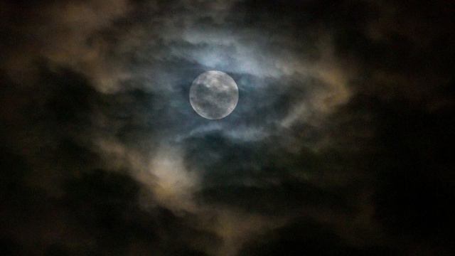 full moon смотреть онлайн