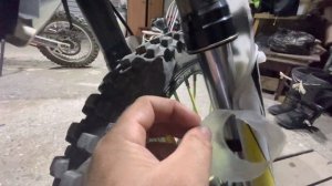 Что делать если потекла вилка на мотоцикле. #перья#вилка#мотоцикл