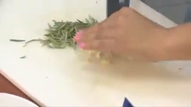 Любимые рецепты Картофель с розмарином смотреть онлайн