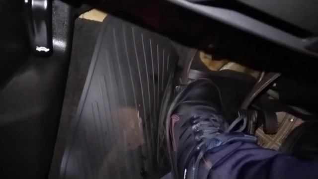 Тугое включение передач, (возможная неисправность) смотреть онлайн