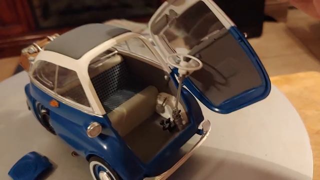 BMW Isetta 250 (1957) смотреть онлайн