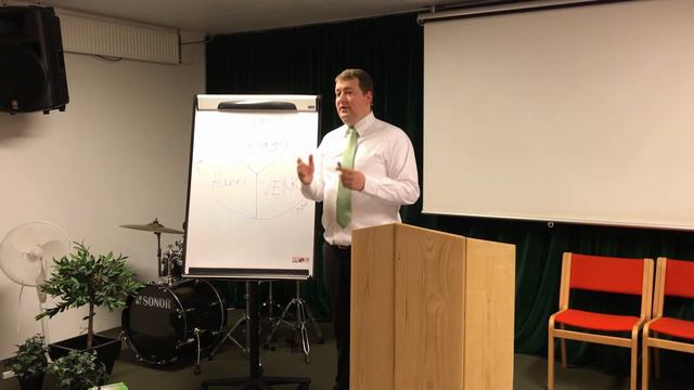 Deyð ella livandi trúgv - Jógvan Poulsen talar - Gleðiboð 16.06.2019 смотреть онлайн