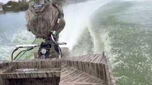 Лодка 5.5м болотоход Мотор болотоход.