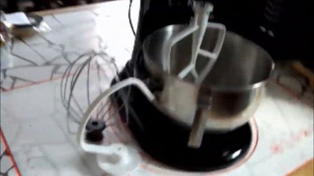 KitchenAid Stand Mixer Comparison :) Classic, Deluxe 5 Edition & Commercial смотреть онлайн