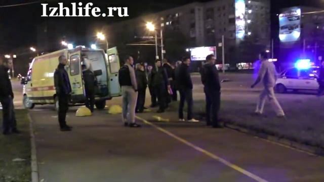 В Ижевске в аварии на перекрестке Удмуртской и 10 лет Октября пострадала девушка смотреть онлайн