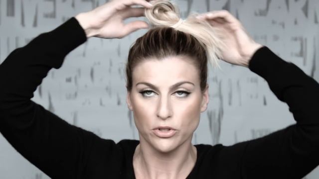 Top Knot Hair Tutorial: Chic Top Knot смотреть онлайн