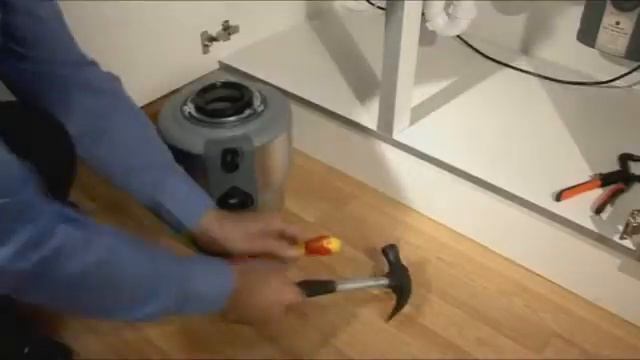 Установка измельчителя пищевых отходов Insinkerator.