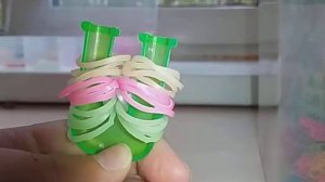 перышко из резинок на рогатке. как плести