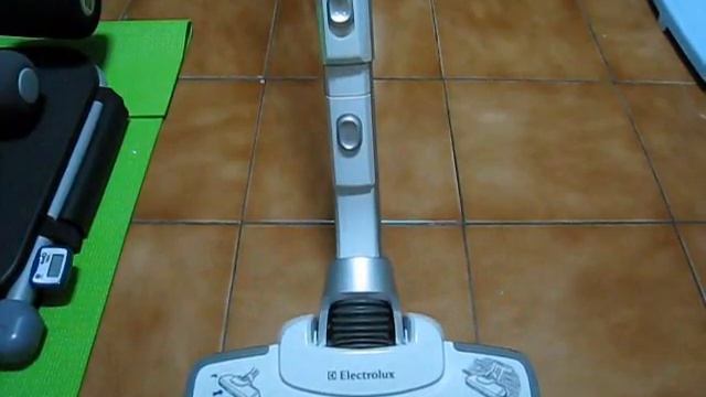 伊萊克斯 Electrolux Z-8280 地板吸頭 高速 смотреть онлайн