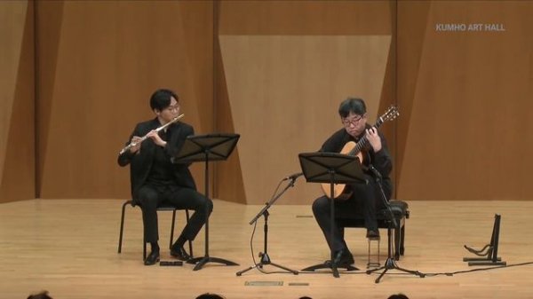 Sonata for Guitar & Flute.                   Roberto di Marino.