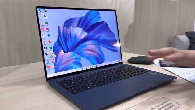 MateBook X Pro 2022 สเปก Core i7-1260P ได้ EVO แรม 16GB + SSD 1TB สุดพรีเมียม จอทัช 14.2" 3.1K 90Hz смотреть онлайн