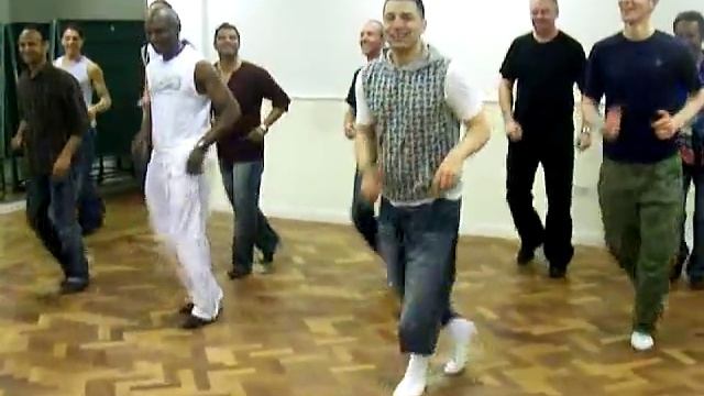 Men Salsa Shines смотреть онлайн