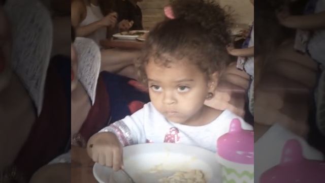 Little Girl with Snow White has Vietnam flashback смотреть онлайн