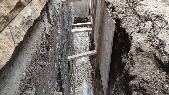 Как избавить цокольный этаж или подвал от грунтовых вод сделав дренаж и гидроизоляцию смотреть онлайн