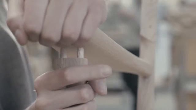 CH22 Lounge Stol & CH26 Spisestol af Hans J Wegner смотреть онлайн