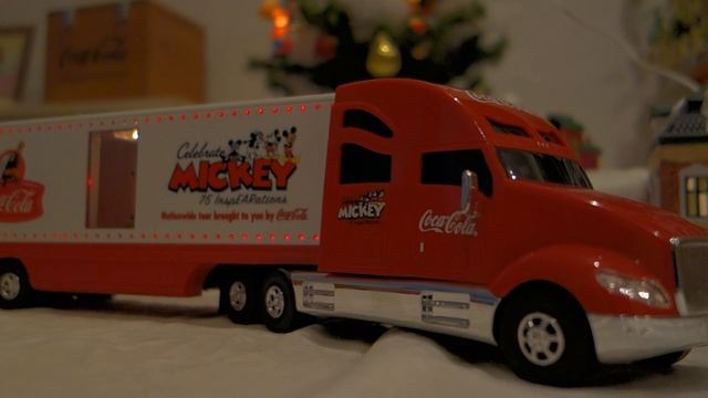 coca cola mickey mouse truck смотреть онлайн