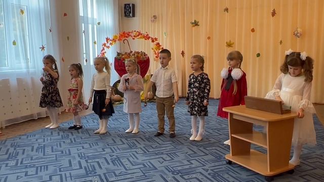 Музыкальный фестиваль в ДОУ. "Песенка дождя" в исполнении старшей группы "Ягодка" #воспитателиРосси смотреть онлайн