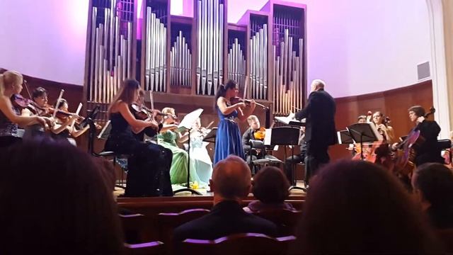 Elena Tarosyan plays Sarasate - Spanish dance no.8 смотреть онлайн