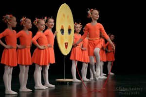 "Весёлые лучики", студия "Дошколёнок". "Merry rays", studio "Pre - school".