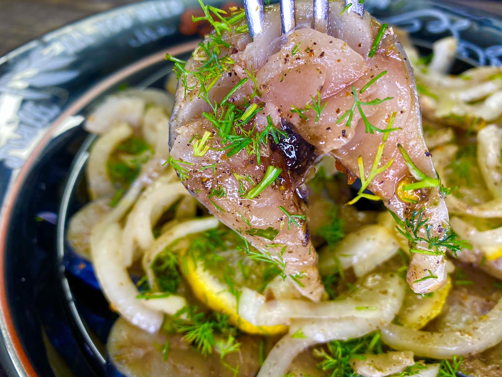 Скумбрию готовлю новым способом_ без грязной посуды, без уксуса, без воды и сахара