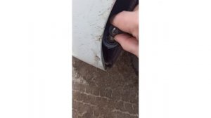 Не горит противотуманка на Киа Рио 4 . Замена лампочки.