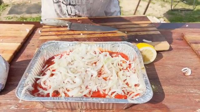 Сом горячего копчения, шашлык из Сазана и Уха. смотреть онлайн