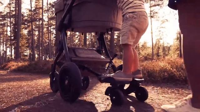 Bumprider Ride-on Board - подножка-скейт для старшего ребёнка смотреть онлайн