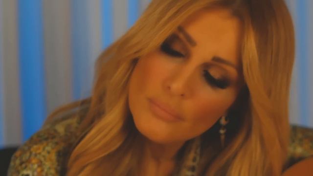 Νατάσα Θεοδωρίδου - Επειδή Με Ξέρω | Natasa Theodoridou - Epidi Me Xero (Official Music Video HD)