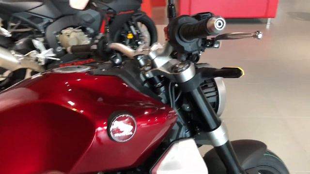 HONDA CB1000R NEO SPORTS CAFE смотреть онлайн
