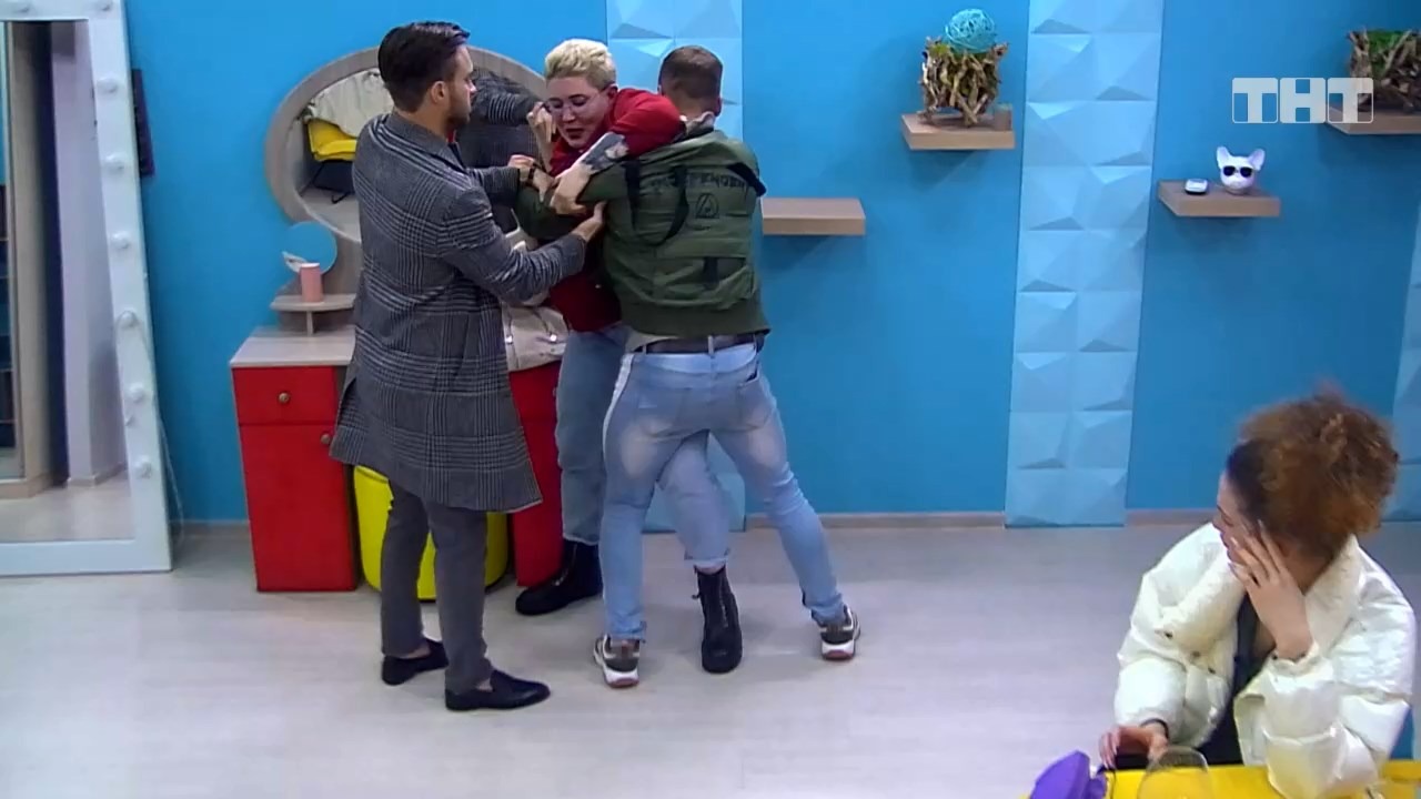 Дом-2: Потасовка между Мельником и Ульяной Павловой смотреть онлайн