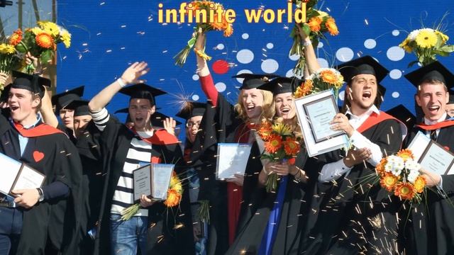 Зачем обувь забрасывают на провода? смотреть онлайн