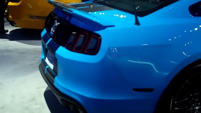 2013 Ford Mustang Shelby GT500 смотреть онлайн