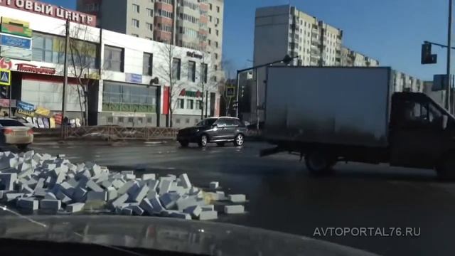 Кирпичи на пр те Фрунзе в Ярославле смотреть онлайн