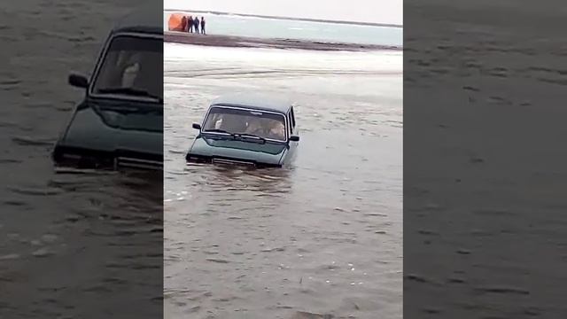 Рыбалка по последнему льду Казахстан Силитинское смотреть онлайн