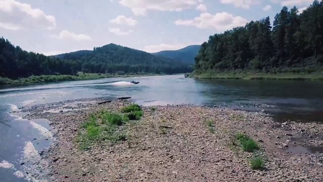 Гонки на "Росомахах". Водомётные катера R5100 и R6000 смотреть онлайн