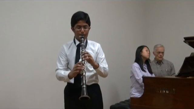 Carl Stamitz Konzert Nr. 3 B Flat Major III Movement Rondo by Neerav Kumar (12 year old) смотреть онлайн