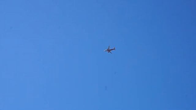 Пролетая над Петергофом... смотреть онлайн