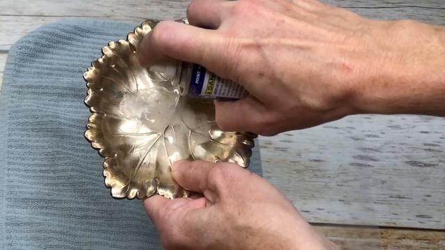 WD 40 Hacks - 13 Clever WD 40 Uses  (not Just For Degreasing!)