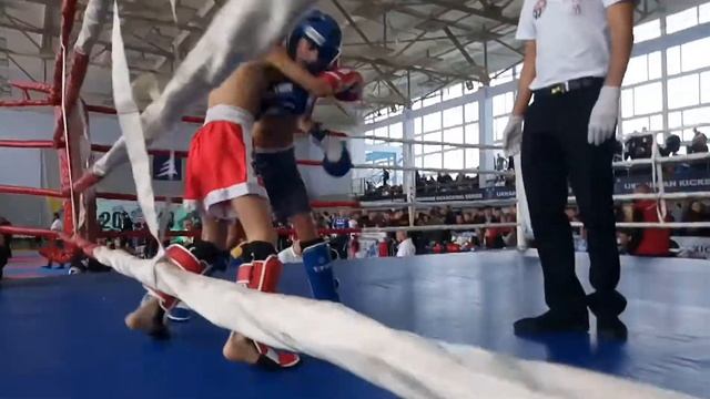 Видео с чемпионата Киева по кикбоксингу смотреть онлайн