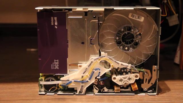 LTO-2 tape drive cartridge load and unload смотреть онлайн