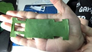 леплю копейку из пластилина